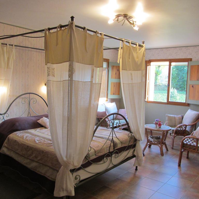 Le Clos De Lumiere La Roche-des-Arnauds Room photo